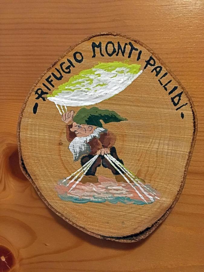 Rifugio Monti Pallidi カナツェーイ エクステリア 写真